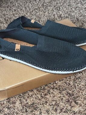 Saola Sequoia Mens Shoes Size 11 Black Slip-On Comfort Breathable Sustainable